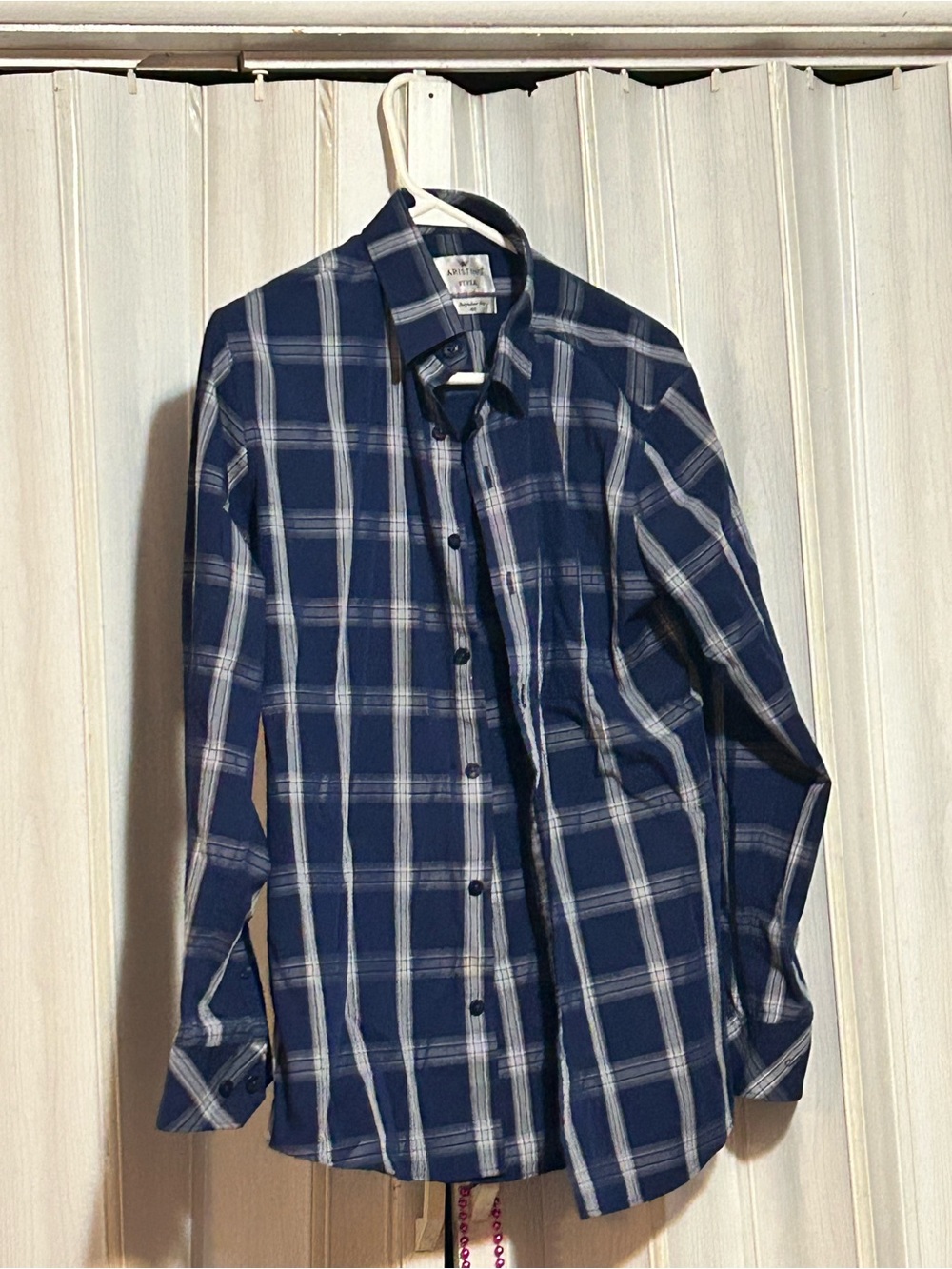 Men's Navy Plaid Button-Down Shirt - Casual Long Sleeve